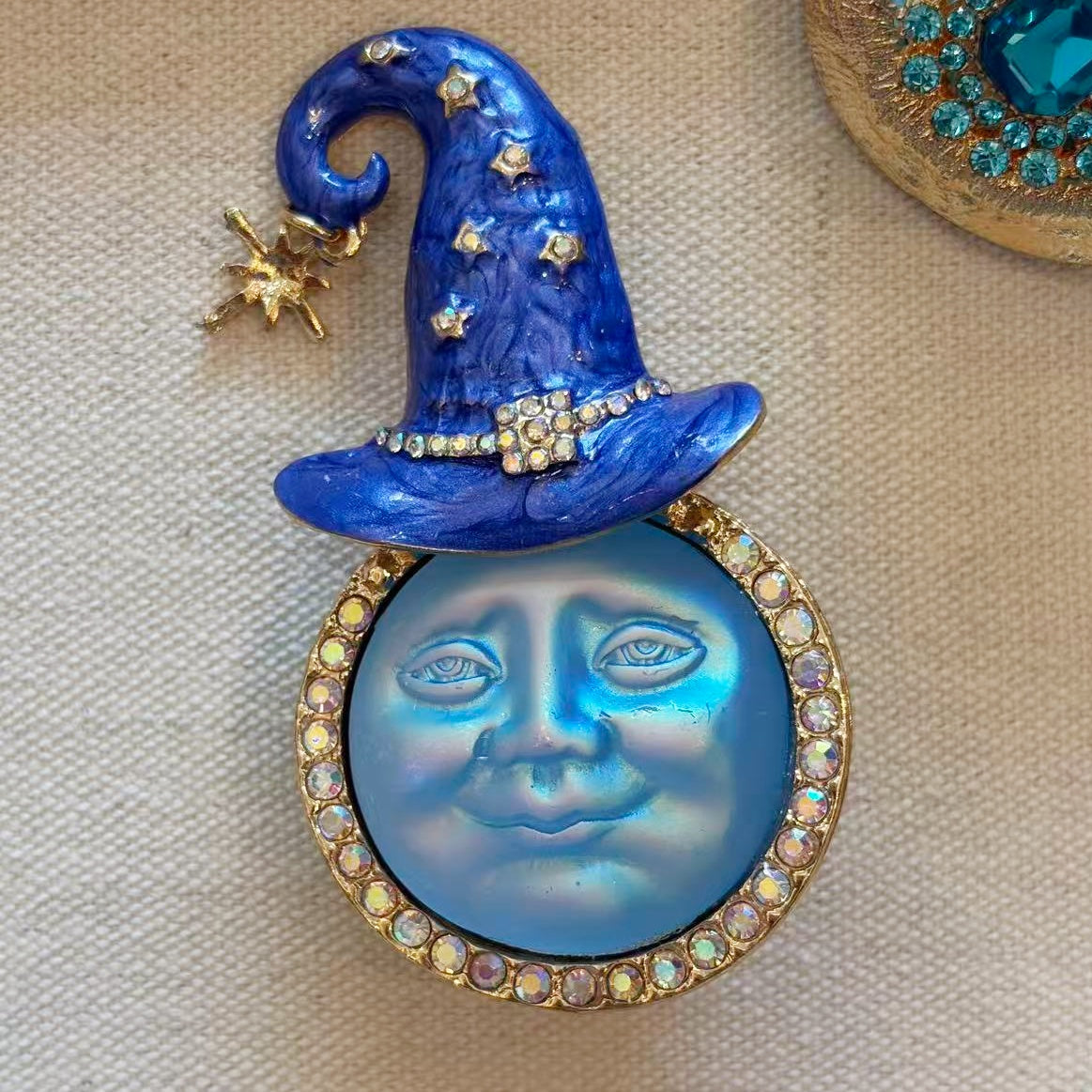 Man‑in‑the‑Moon Vintage Enamel Rhinestone Fancy Beads