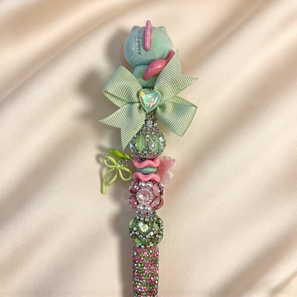 Spearmint Whisper Dino HK Rhinestone Pen