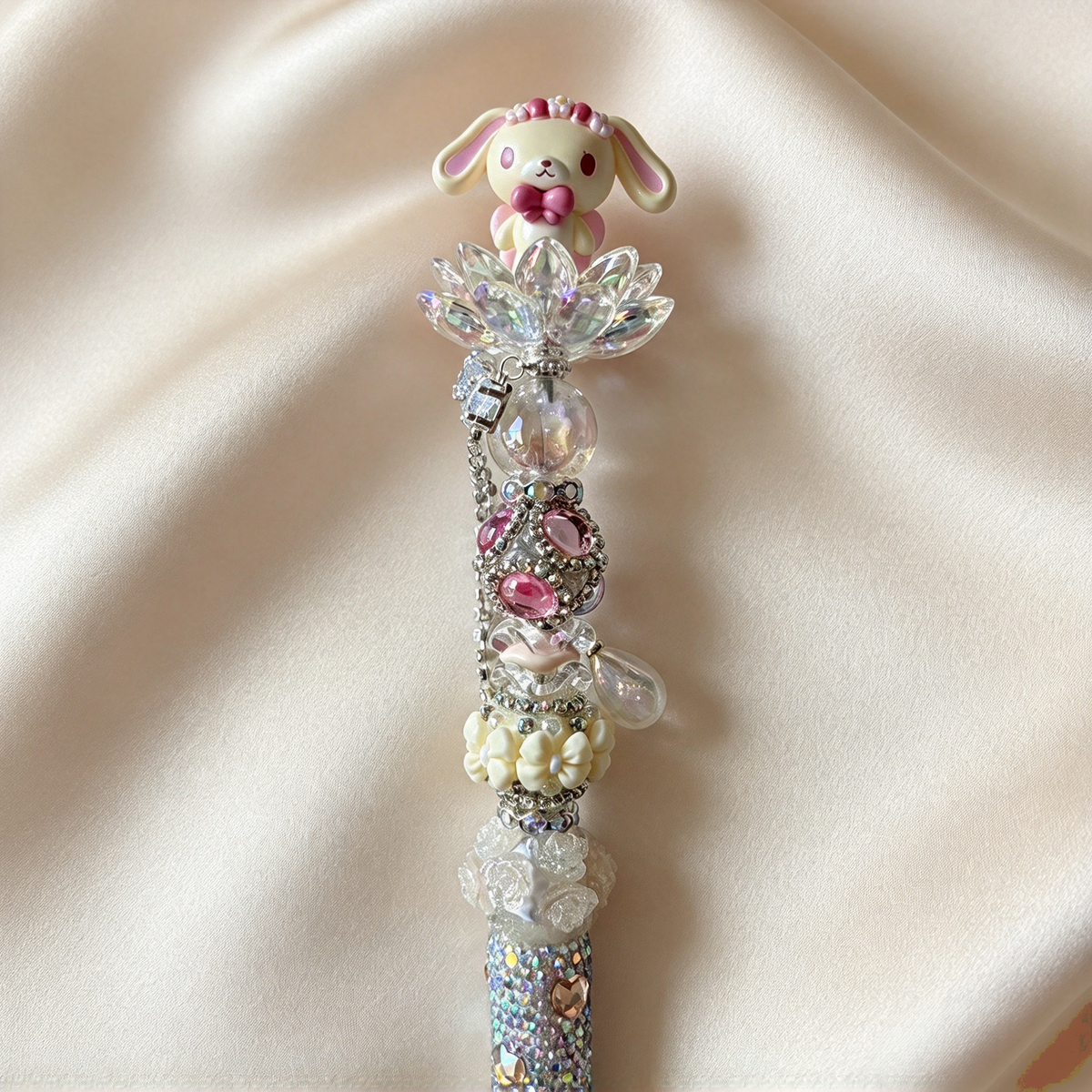 Dewy Sakura Bunny Rhinestone Pen