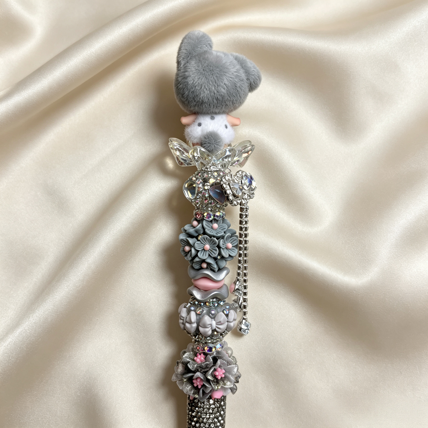 Grey Floral Nommi Handmade Rhinestone Pen