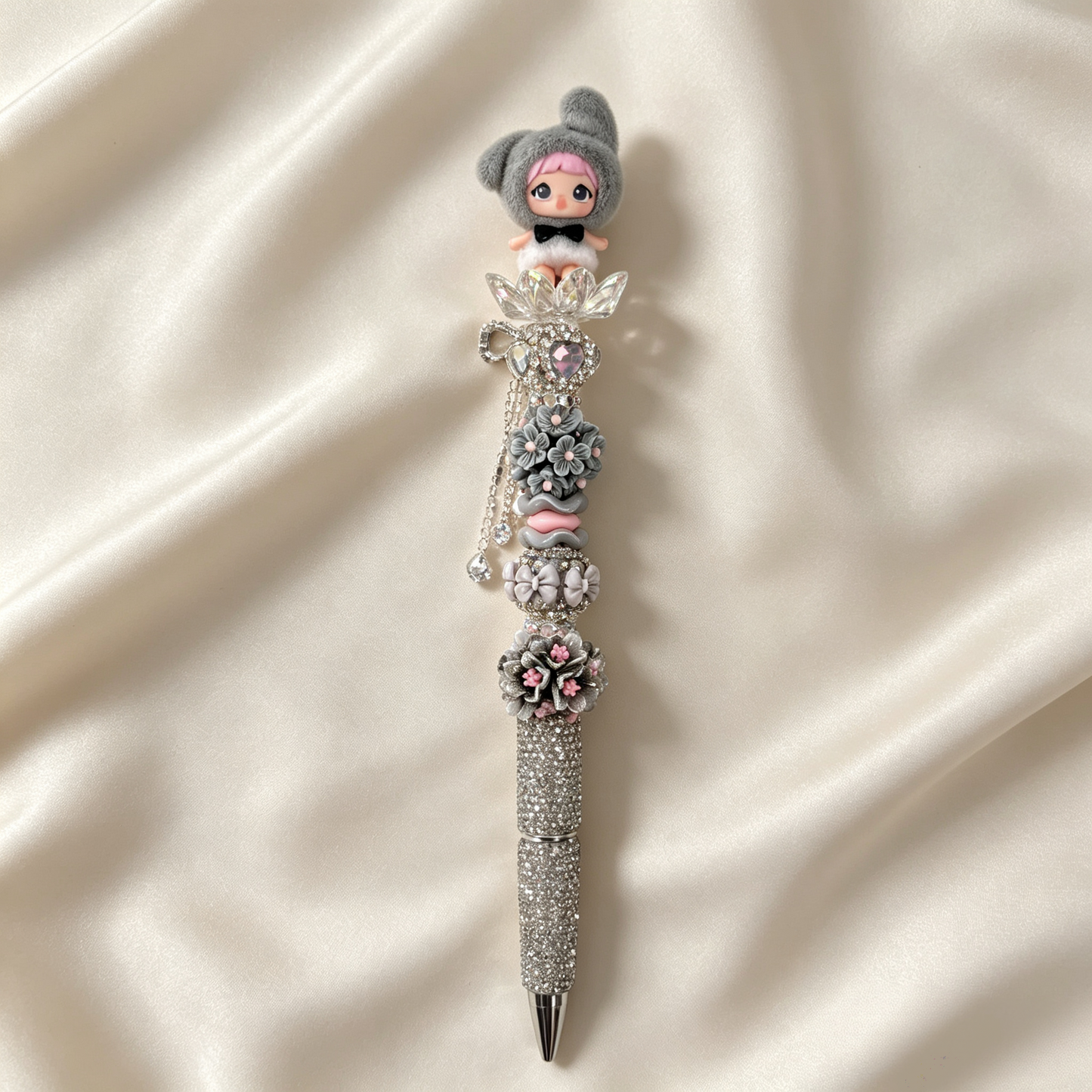Grey Floral Nommi Handmade Rhinestone Pen