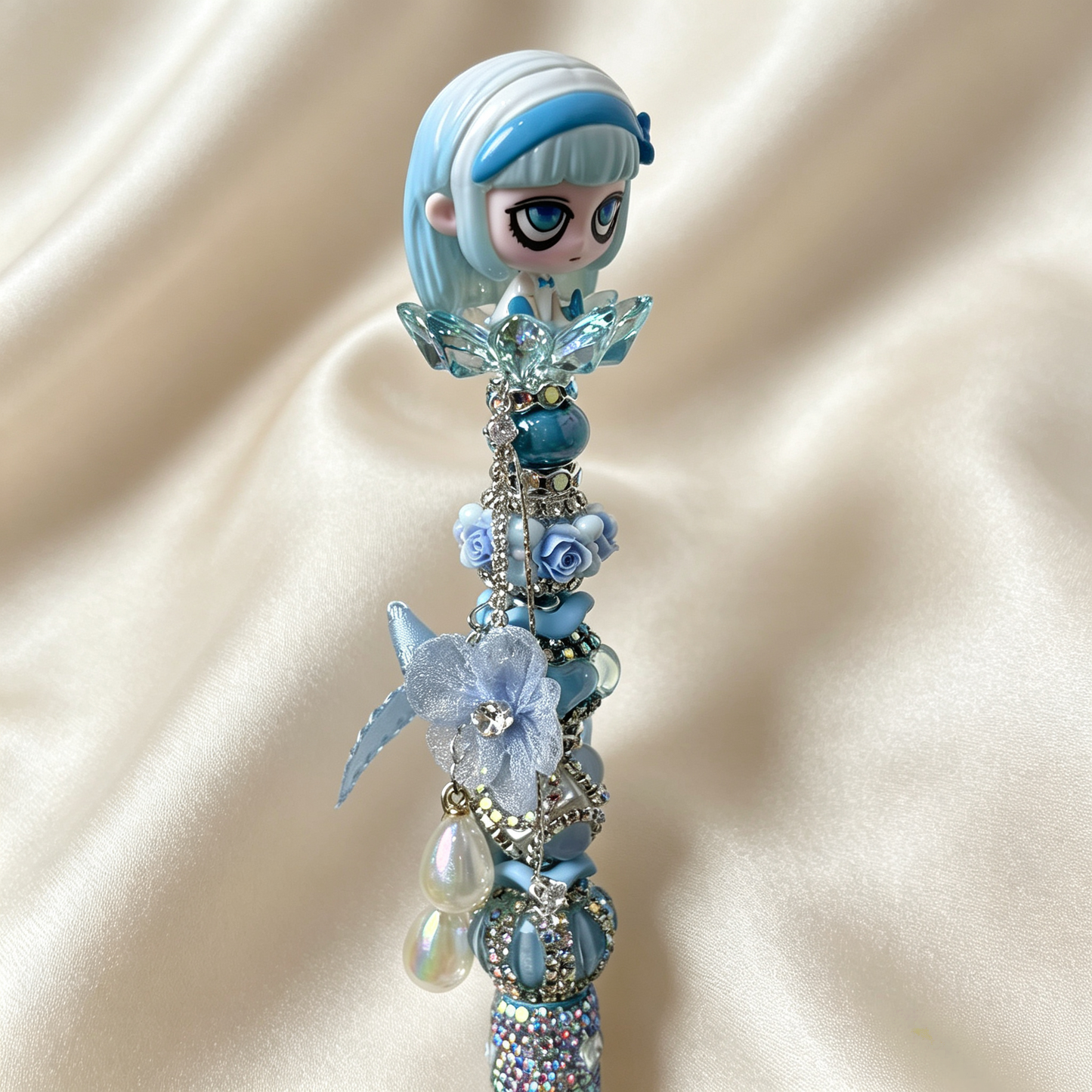 Ice Blue Kiki Beaded Rhinestone Handmade Pen